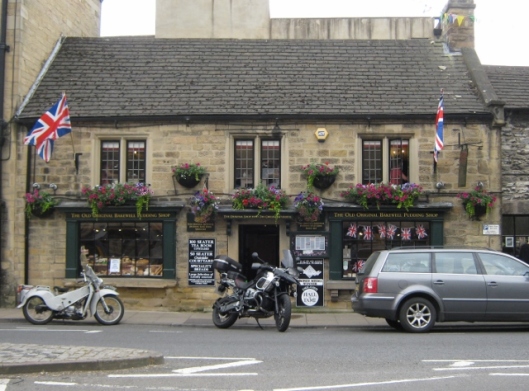 002Bakewell Pudding shop (640x474)